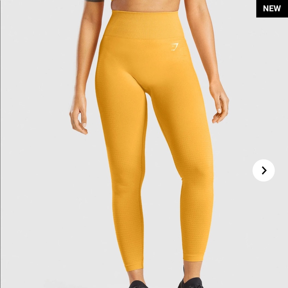 SIZE MEDIUM GYMSHARK VITAL SEAMLESS 2.0 yellow!!!!